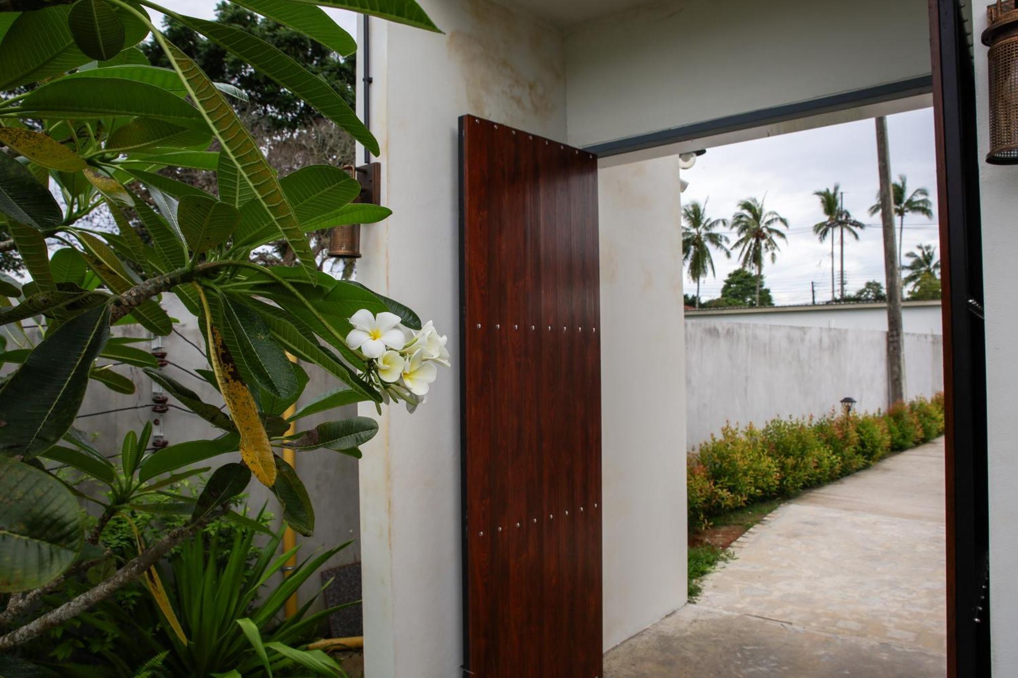 Rapina House Apartamento Mai Khao Exterior foto